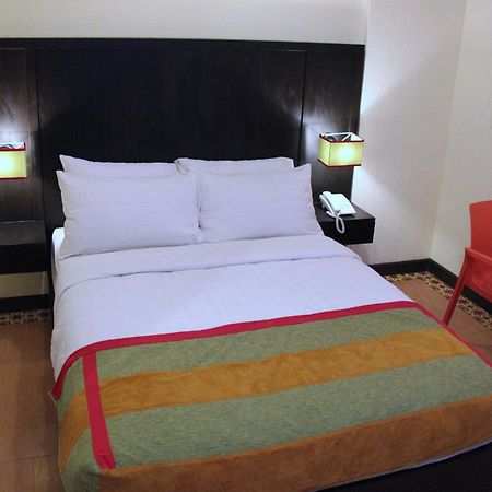 Casa Oliva Spa Residences Malolos Екстер'єр фото
