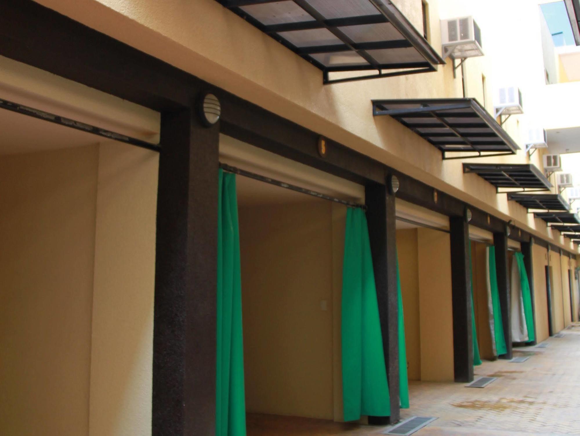Casa Oliva Spa Residences Malolos Екстер'єр фото